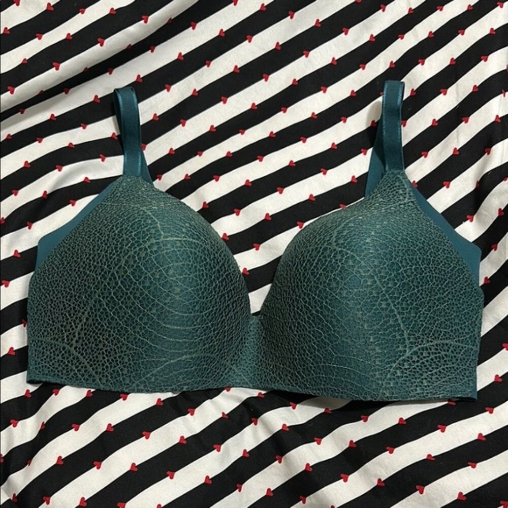 Knix Elegant Textured Wireless Bra - image 1